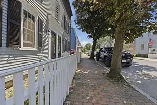 69 Prospect St, Newburyport, MA 01950 - Photo 34