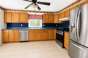 98 H Foote Rd, Charlton, MA 01507 - Photo 6