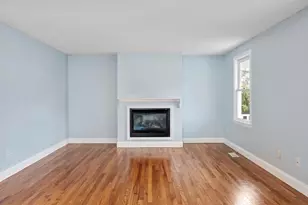 29 Lamplighter Ln, Chelmsford, MA 01863 - Photo 4