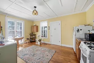 98 Conway St, Greenfield, MA 01301 - Photo 12