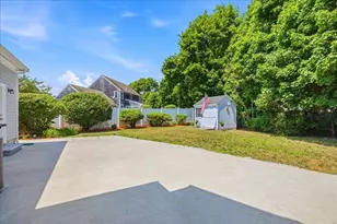 45 Cobblestone Ln, Weymouth, MA 02190 - Photo 4