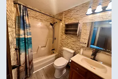 1940 Phillips Rd #25, New Bedford, MA 02745 - Photo 8