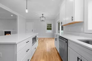 413 South St, Foxboro, MA 02035 - Photo 8