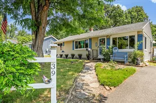 39 Wakefield St, Springfield, MA 01151 - Photo 1