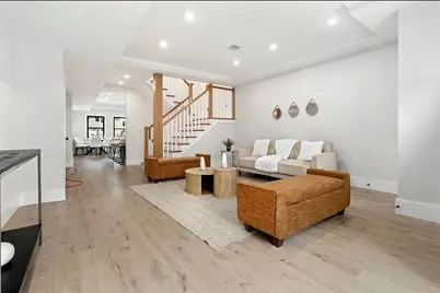 140 Pearl St #A, Somerville, MA 02145 - Photo 4