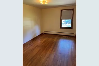 20 Pleasant St, Ludlow, MA 01056 - Photo 10