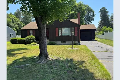 20 Pleasant St, Ludlow, MA 01056 - Photo 2