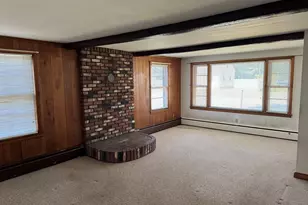 20 Pleasant St, Ludlow, MA 01056 - Photo 8