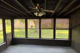 20 Pleasant St, Ludlow, MA 01056 - Photo 14