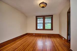 9 McClure St, Amherst, MA 01002 - Photo 14