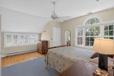 51 Davis St, Tisbury, MA 02568 - Photo 22