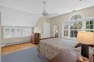 51 Davis St, Tisbury, MA 02568 - Photo 22