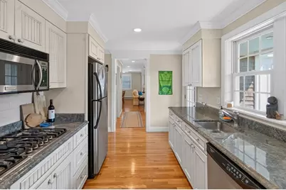 51 Davis St, Tisbury, MA 02568 - Photo 8