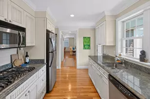 51 Davis St, Tisbury, MA 02568 - Photo 8