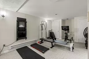 6 Lexington Cir, Holden, MA 01520 - Photo 36