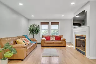 39 Hawthorne, Boston, MA 02119 - Photo 2