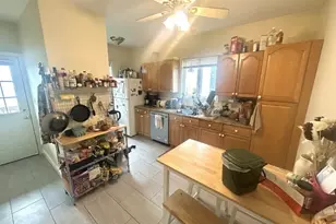 127 Hillsdale Rd, Somerville, MA 02144 - Photo 4