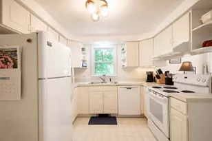 72 Moonstone Way, Tisbury, MA 02568 - Photo 10