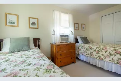 72 Moonstone Way, Tisbury, MA 02568 - Photo 16