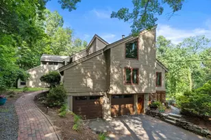 7 Hilltop Ln, Framingham, MA 01701 - Photo 2