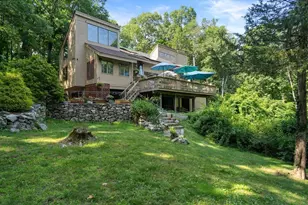 7 Hilltop Ln, Framingham, MA 01701 - Photo 8