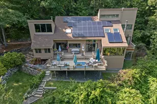 7 Hilltop Ln, Framingham, MA 01701 - Photo 4