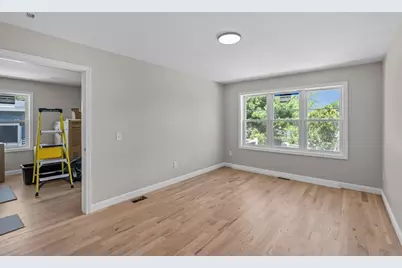 37 Murray St, Providence, RI 02909 - Photo 16