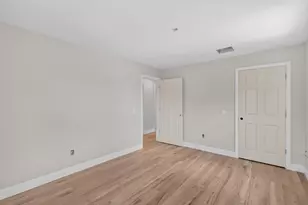 37 Murray St, Providence, RI 02909 - Photo 14