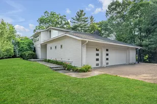 28 Kesseler Way, Newton, MA 02467 - Photo 2