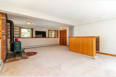 10 Ellis St, Medway, MA 02053 - Photo 14