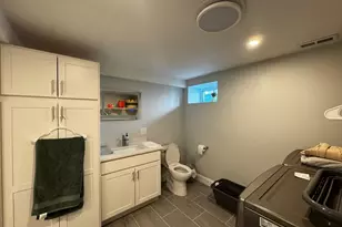 33 Hamilton St, Medford, MA 02155 - Photo 14