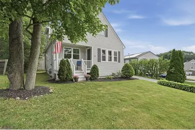 134 Hathaway Commons Rd, Fall River, MA 02720 - Photo 2