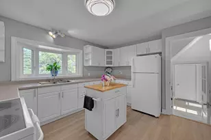58 Randall St, Palmer, MA 01069 - Photo 6