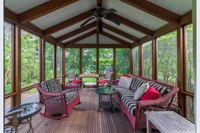 4 York, Nantucket, MA 02554 - Photo 20