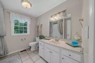 257 Howe St, Methuen, MA 01844 - Photo 32