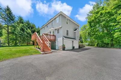 257 Howe St, Methuen, MA 01844 - Photo 4