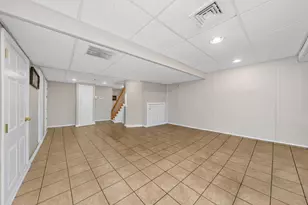 257 Howe St, Methuen, MA 01844 - Photo 38