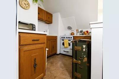 207 Lowell St #3, Somerville, MA 02144 - Photo 4