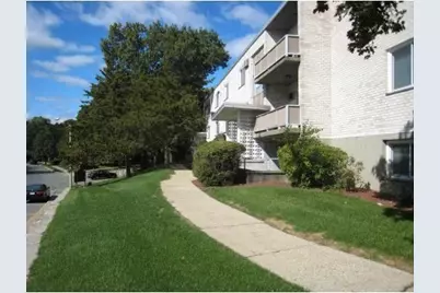 29 Jacqueline Road #E, Waltham, MA 02452 - Photo 2