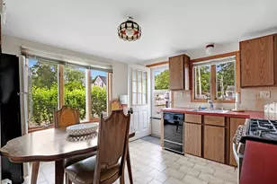 17 Swift Ave, Wareham, MA 02571 - Photo 4