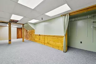 72 Cambridge Rd, Woburn, MA 01801 - Photo 28