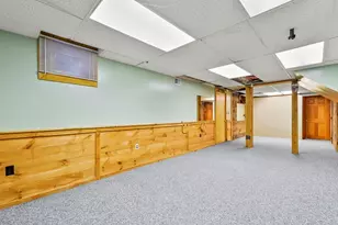 72 Cambridge Rd, Woburn, MA 01801 - Photo 28