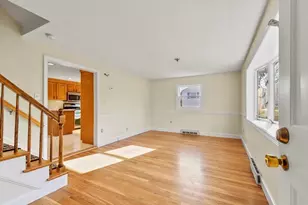 72 Cambridge Rd, Woburn, MA 01801 - Photo 8