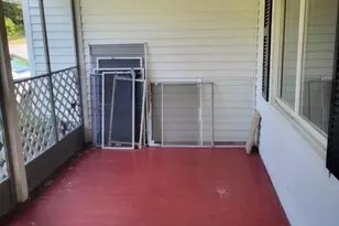 124 Burbank Ave, Warren, MA 01083 - Photo 14