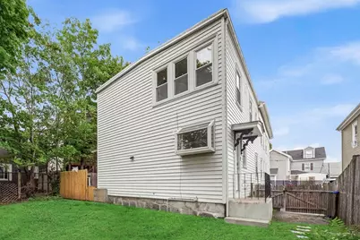11 Mount Pleasant St #11, Waltham, MA 02452 - Photo 22