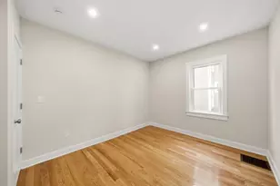 11 Mt Pleasant St, Waltham, MA 02452 - Photo 14