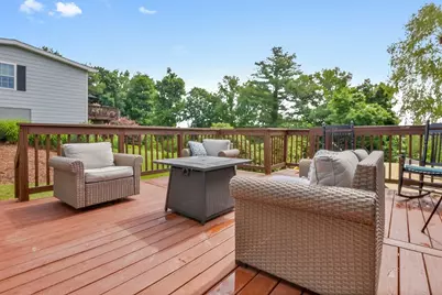 50 Roosevelt Dr, Southbridge, MA 01550 - Photo 28