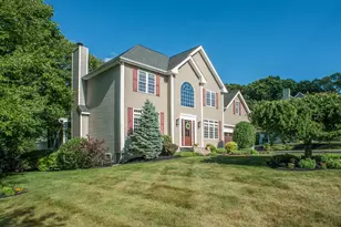 18 Boundary Stone Rd, Sutton, MA 01590 - Photo 2