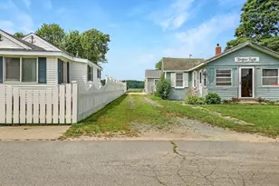 10 Barnes St, Wareham, MA 02571 - Photo 22