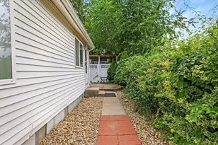 10 Barnes St, Wareham, MA 02571 - Photo 24